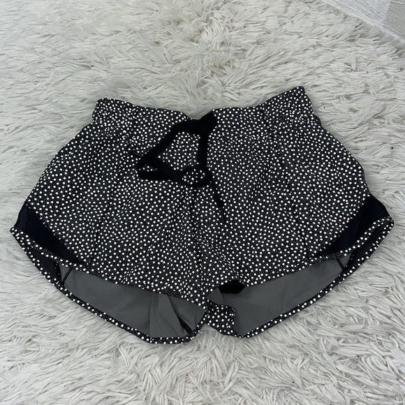 Lululemon Hotty Hot Short (Reflective) Frozen Fizz Reflective Silver - Picture 1 of 6